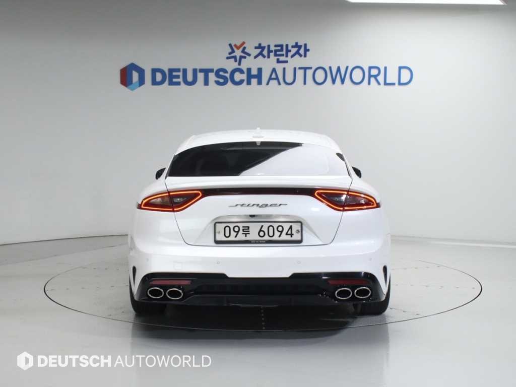 기아 스팅어 가솔린 2.0 터보 2WD 플래티넘 이미지 4