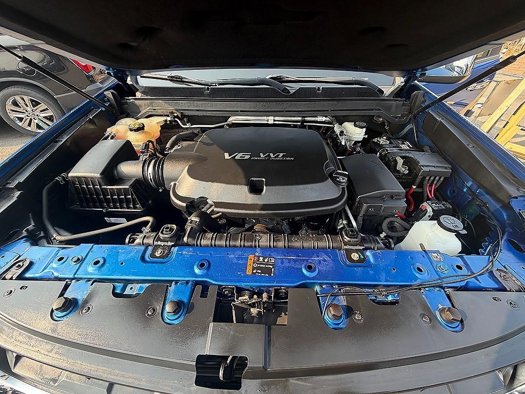 쉐보레 콜로라도 3.6 익스트림-X 4WD 스포츠 바 이미지 18