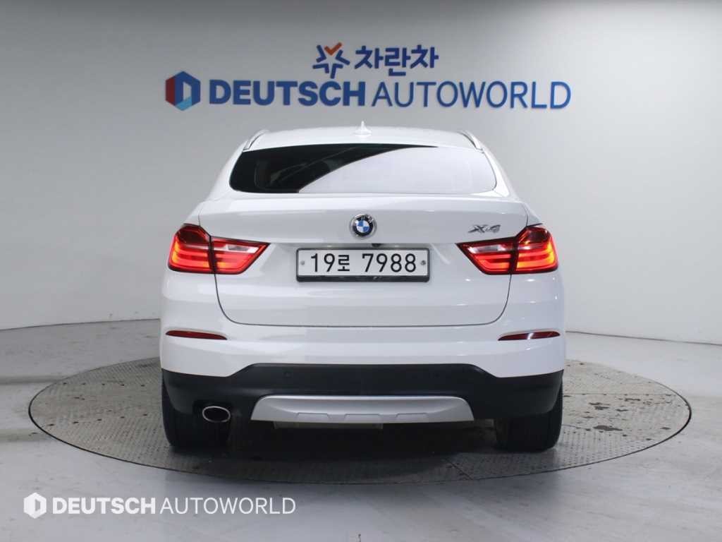 BMW X4 X4 (F26) xDrive 20d 이미지 4