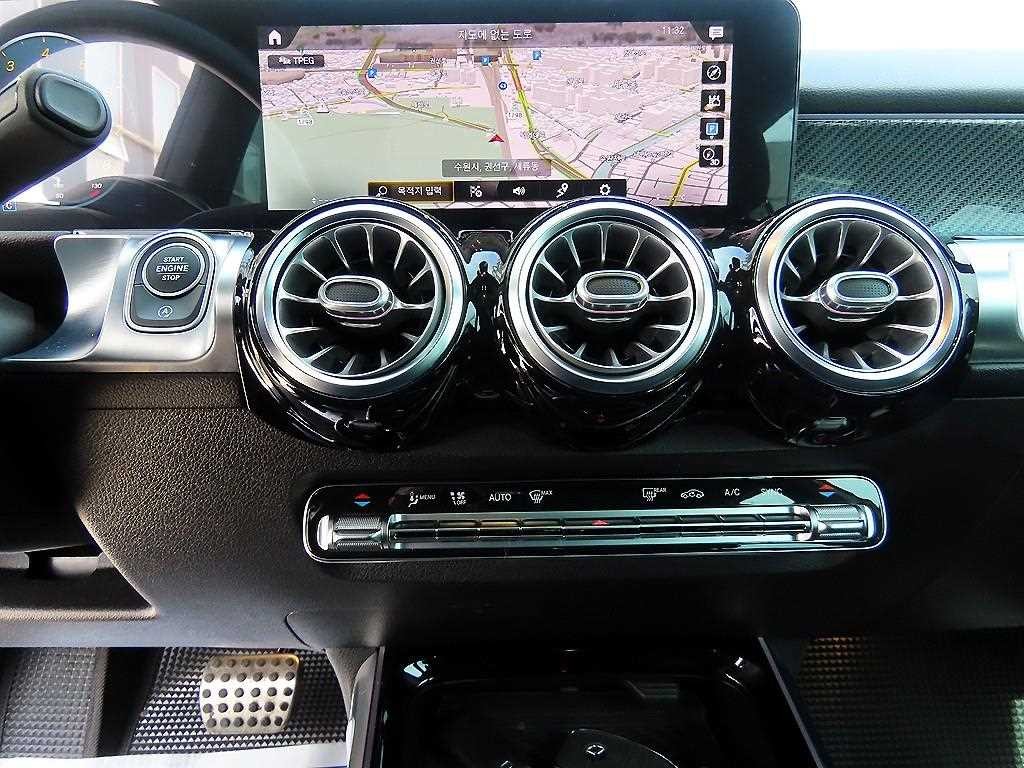 벤츠 GLB 클래스 GLB클래스 X247 GLB 250 4MATIC 이미지 13