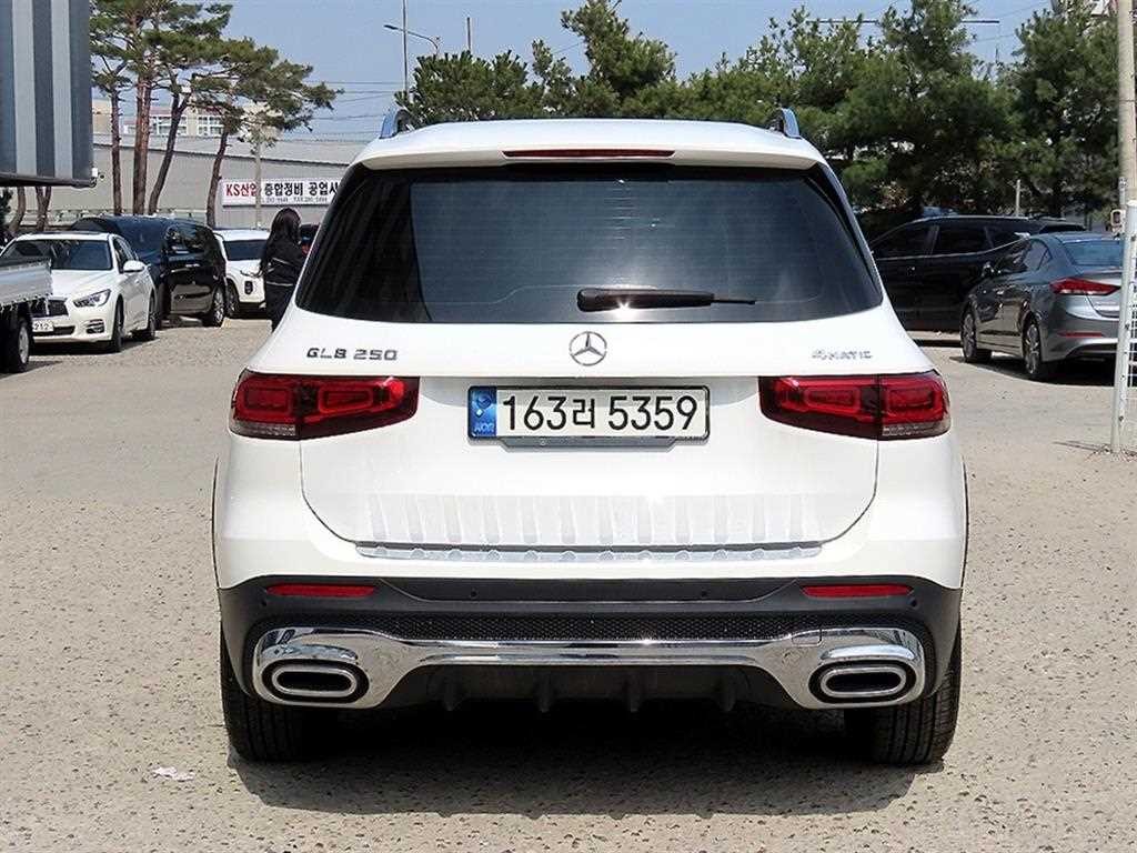 벤츠 GLB 클래스 GLB클래스 X247 GLB 250 4MATIC 이미지 4