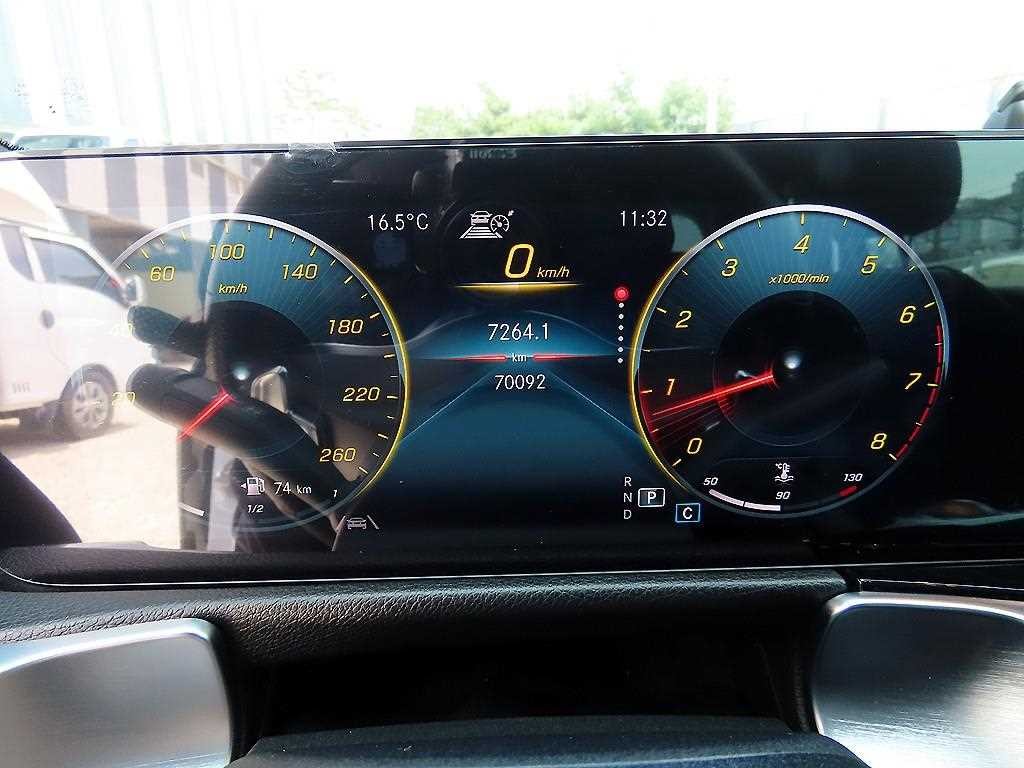 벤츠 GLB 클래스 GLB클래스 X247 GLB 250 4MATIC 이미지 9