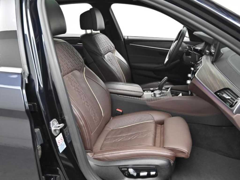 BMW 5시리즈 5시리즈 (G30) 523d M 스포츠 이미지 10