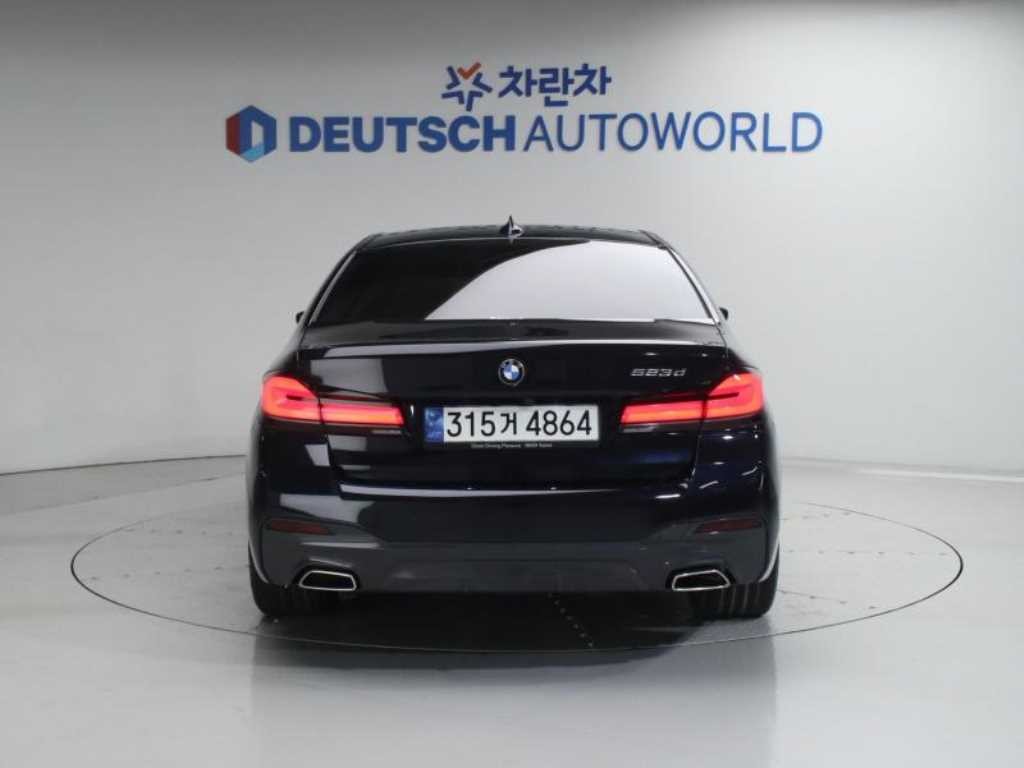 BMW 5시리즈 5시리즈 (G30) 523d M 스포츠 이미지 4