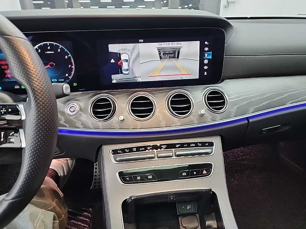 벤츠 E 클래스 E-클래스 W213 E350 4MATIC AMG LINE 이미지 10