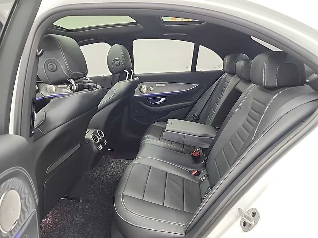 벤츠 E 클래스 E-클래스 W213 E350 4MATIC AMG LINE 이미지 12