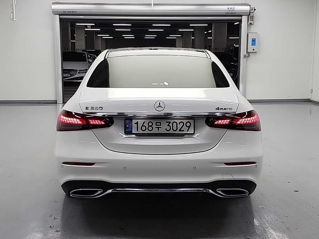 벤츠 E 클래스 E-클래스 W213 E350 4MATIC AMG LINE 이미지 3