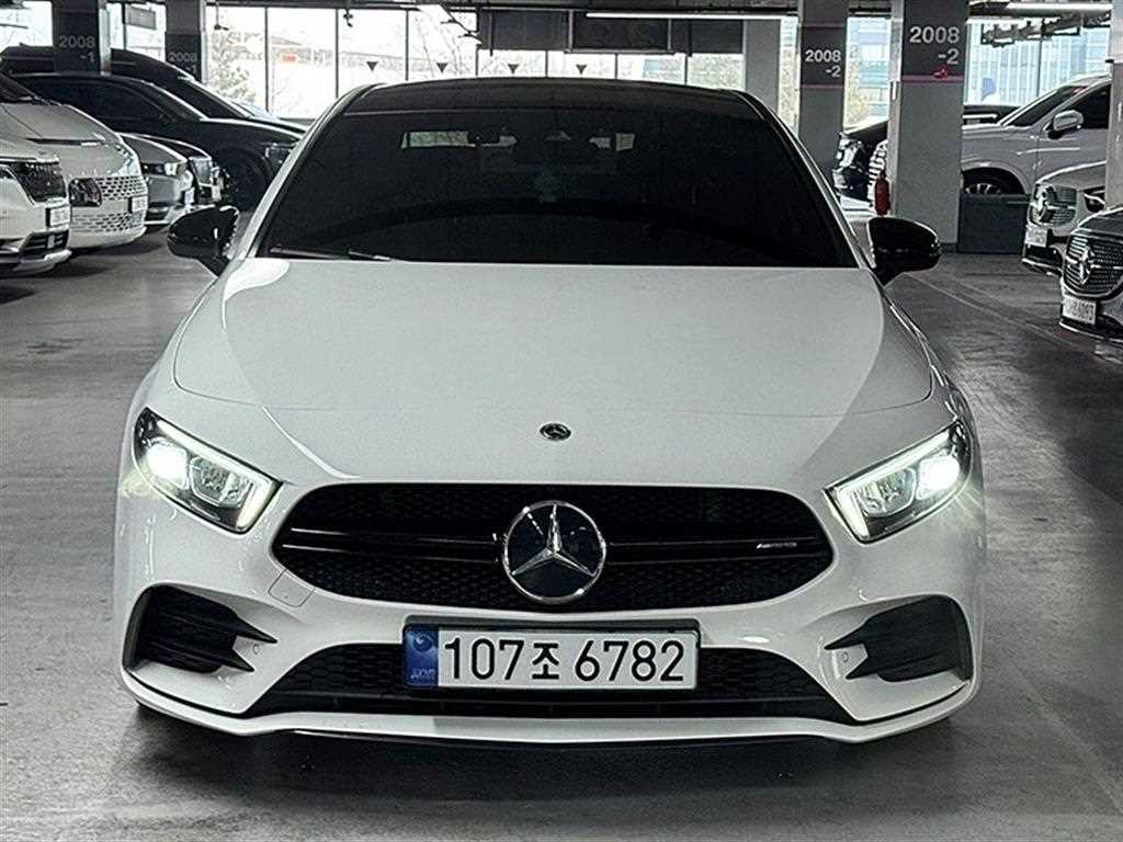 벤츠 A 클래스 A클래스 W177 AMG A35 4MATIC 세단 이미지 1