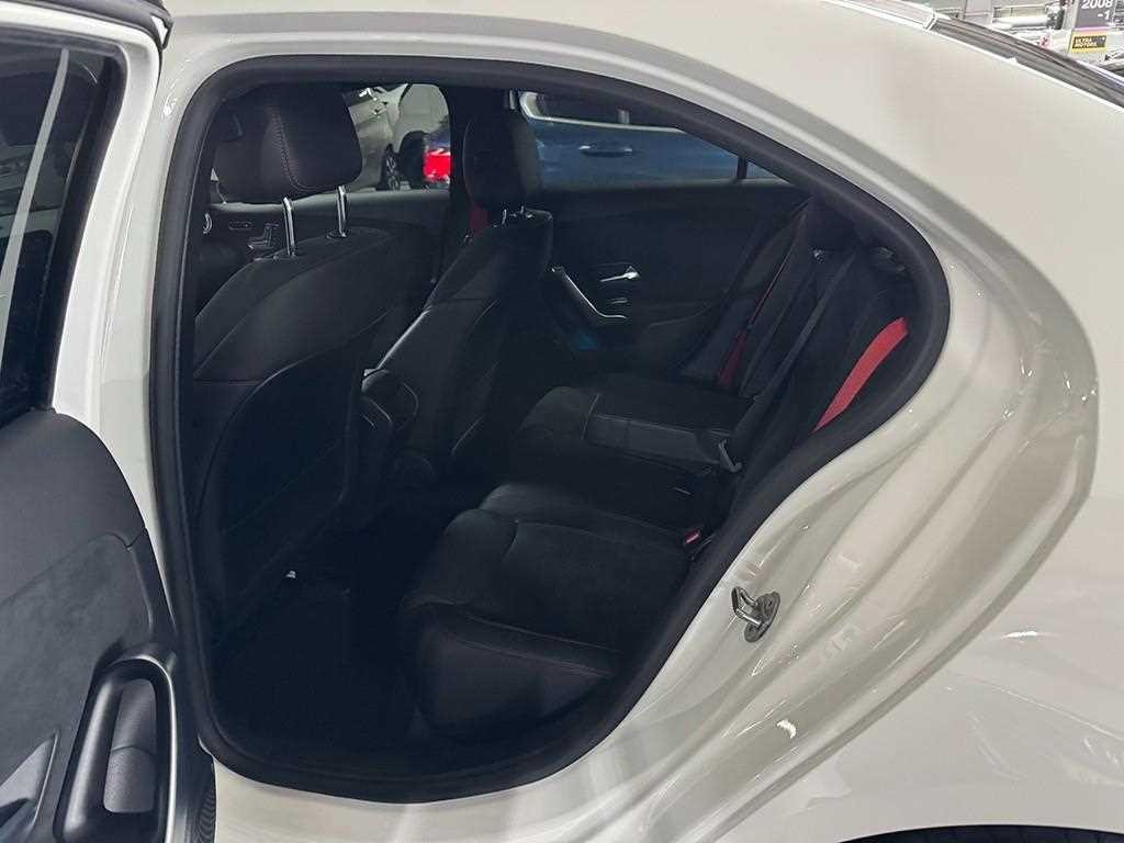 벤츠 A 클래스 A클래스 W177 AMG A35 4MATIC 세단 이미지 6