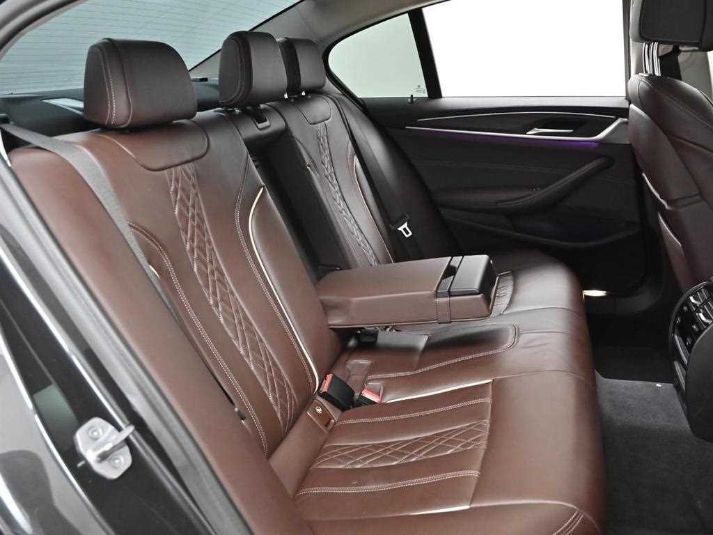 BMW 5시리즈 5시리즈 (G30) 523d xDrive 럭셔리 이미지 12