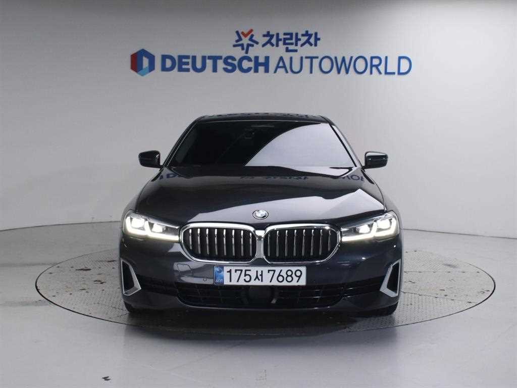 BMW 5시리즈 5시리즈 (G30) 523d xDrive 럭셔리 이미지 3