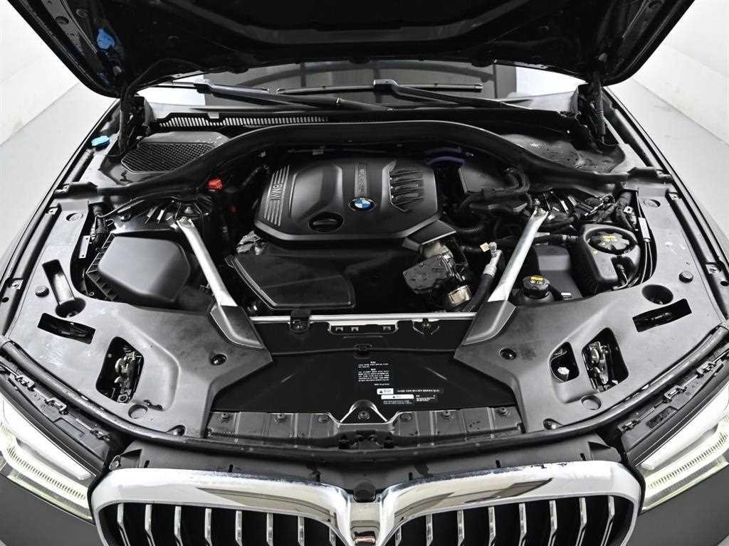 BMW 5시리즈 5시리즈 (G30) 523d xDrive 럭셔리 이미지 6