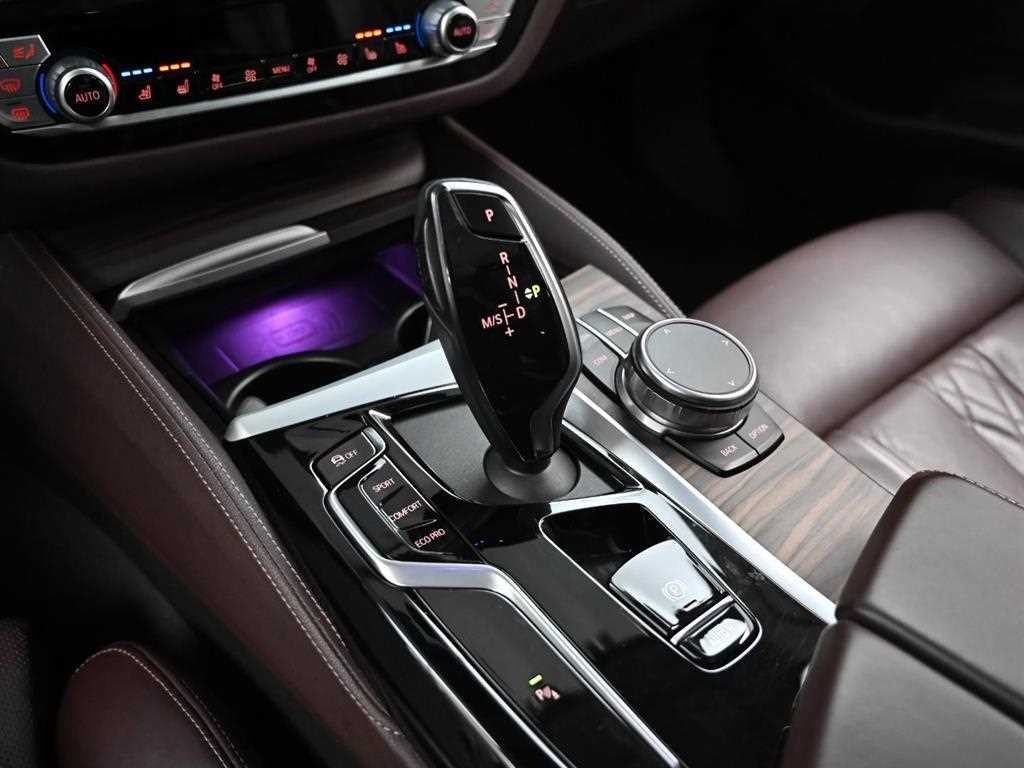 BMW 5시리즈 5시리즈 (G30) 523d xDrive 럭셔리 이미지 9
