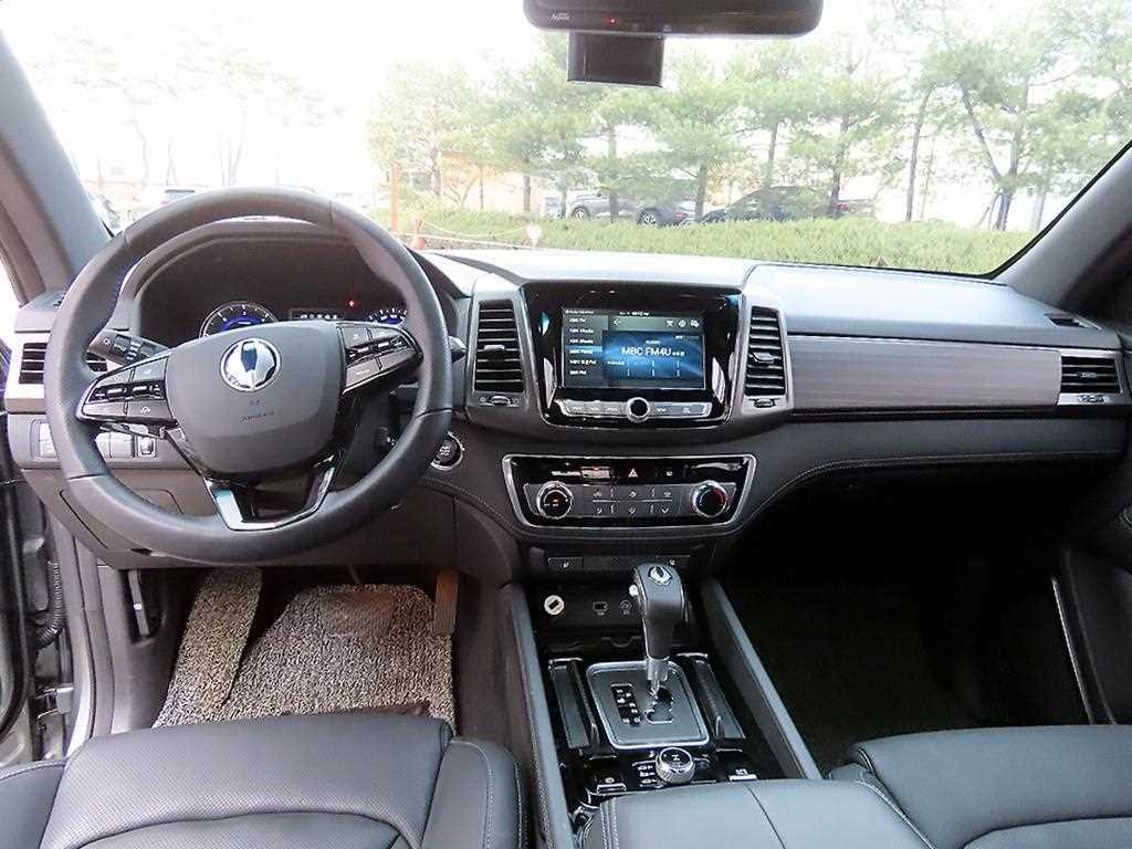 KG모빌리티(쌍용) 렉스턴 G4렉스턴 디젤 2.2 4WD 마제스티 이미지 7