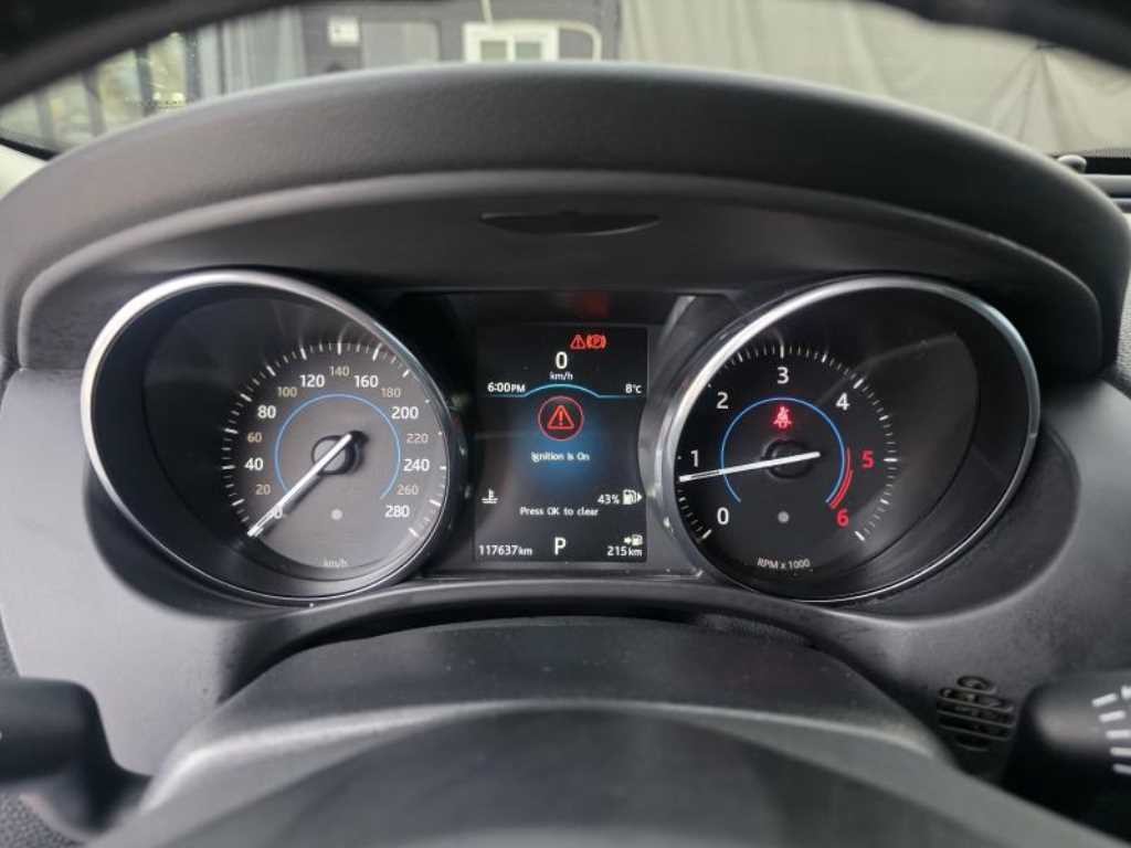 재규어 XE 2.0D 프레스티지 AWD 이미지 13
