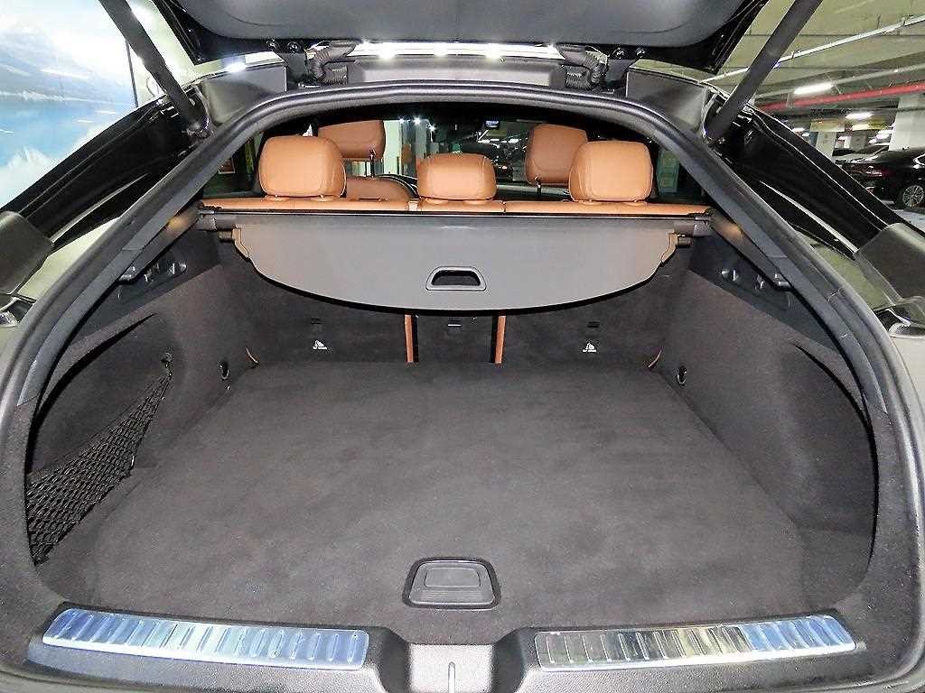 벤츠 GLC 클래스 GLC클래스 X253 GLC 300 e 4MATIC 쿠페 이미지 16