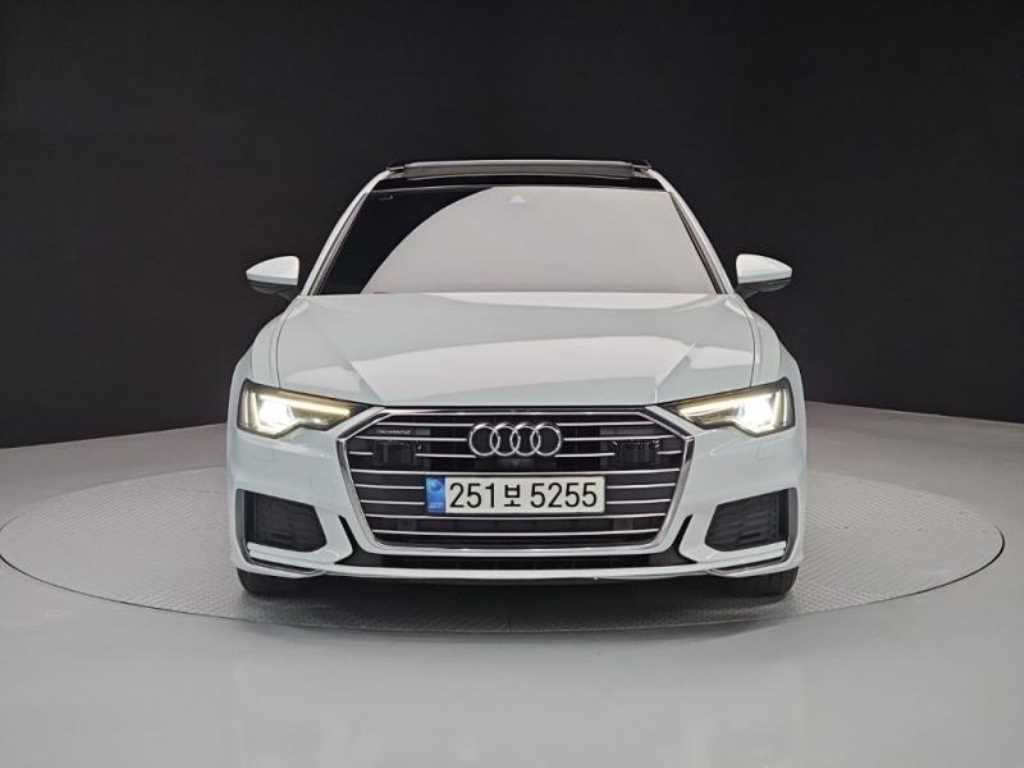 아우디 A6 A6 (C8) 45 TFSI 콰트로 프리미엄 이미지 1