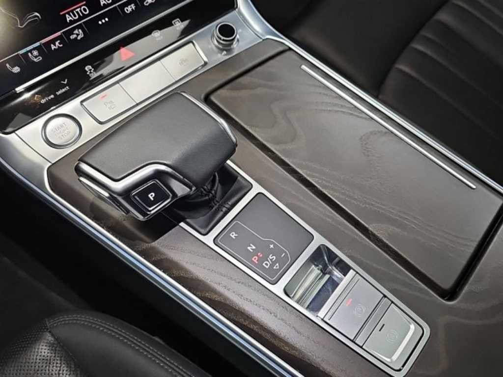 아우디 A6 A6 (C8) 45 TFSI 콰트로 프리미엄 이미지 11