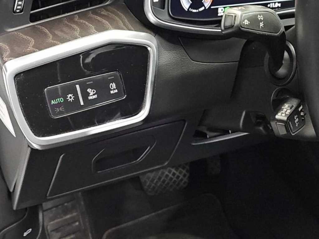 아우디 A6 A6 (C8) 45 TFSI 콰트로 프리미엄 이미지 13