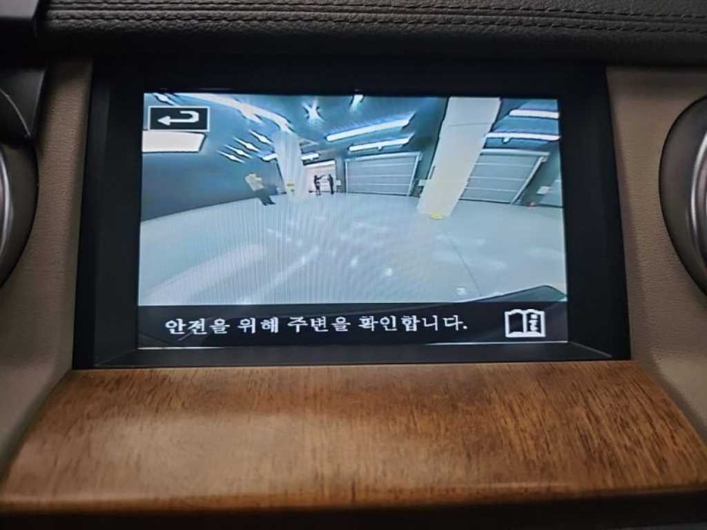 랜드로버 디스커버리 디스커버리4 3.0 SDV6 SE 이미지 10