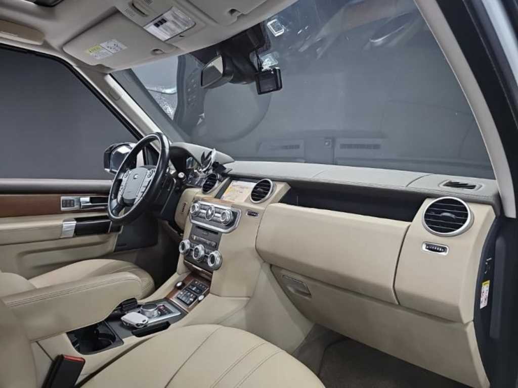 랜드로버 디스커버리 디스커버리4 3.0 SDV6 SE 이미지 13