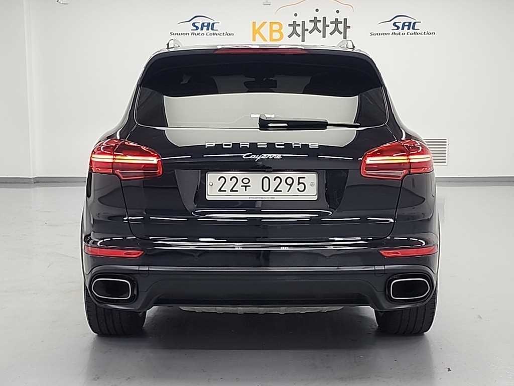 포르쉐 카이엔 뉴 카이엔 3.0 디젤 플래티넘 에디션 이미지 3