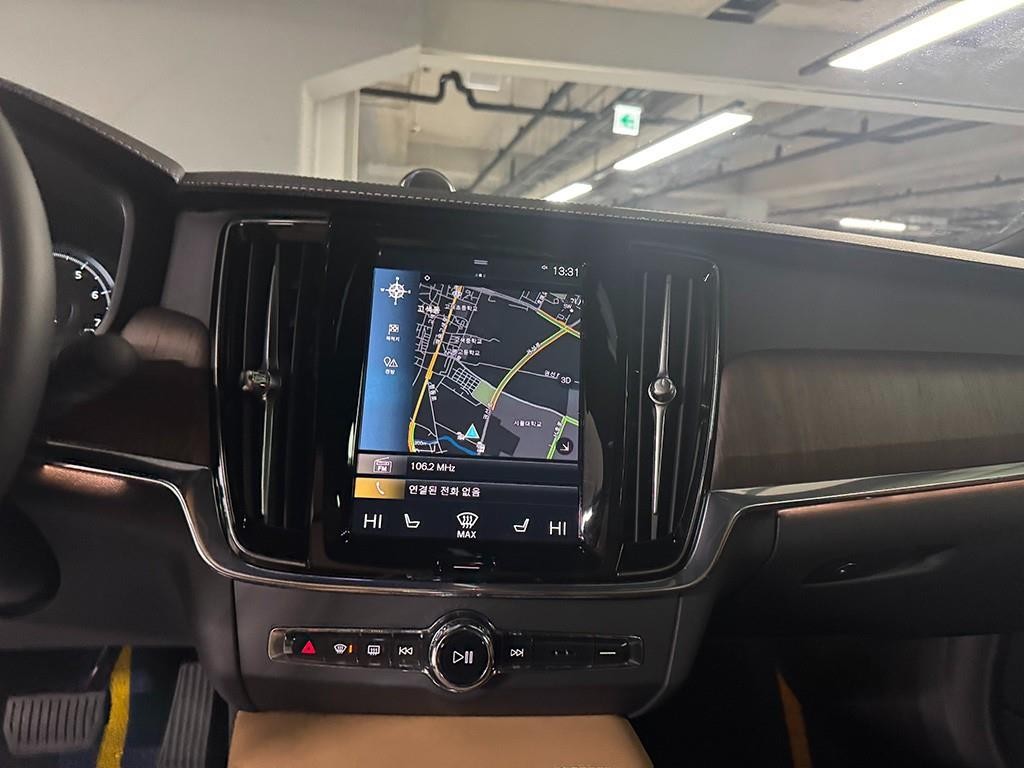 볼보 S90 B5 인스크립션 이미지 10