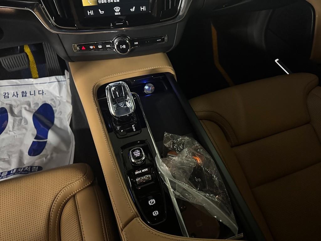 볼보 S90 B5 인스크립션 이미지 11