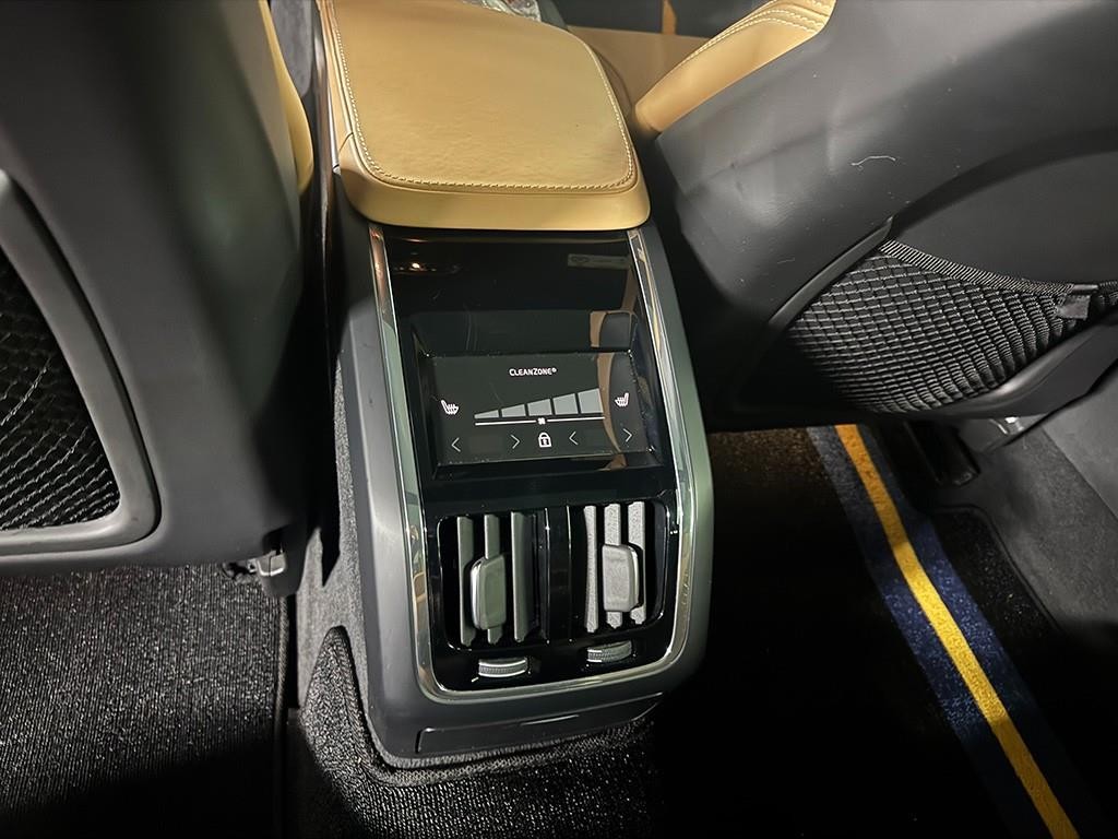 볼보 S90 B5 인스크립션 이미지 16