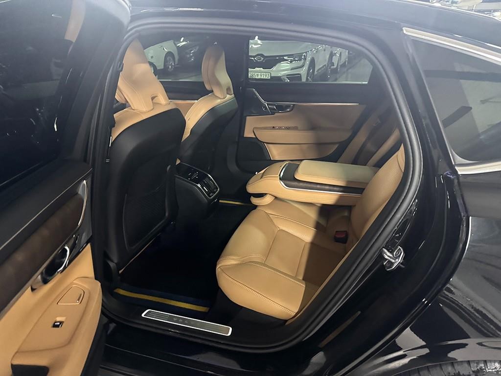 볼보 S90 B5 인스크립션 이미지 6