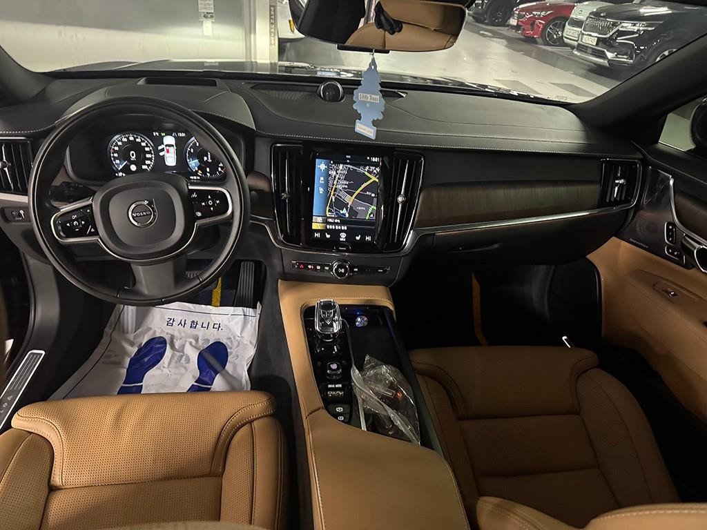 볼보 S90 B5 인스크립션 이미지 9
