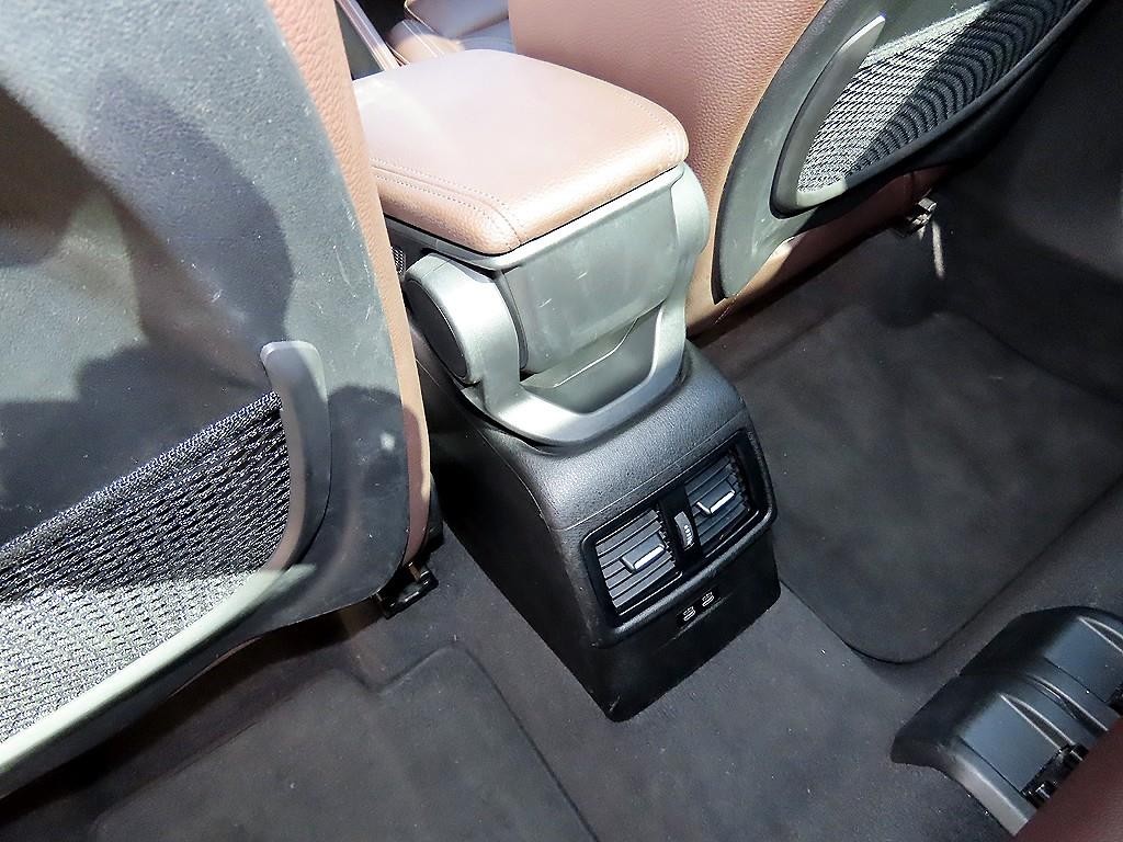 BMW X1 X1 (F48) xDrive 20i M 스포츠 이미지 15