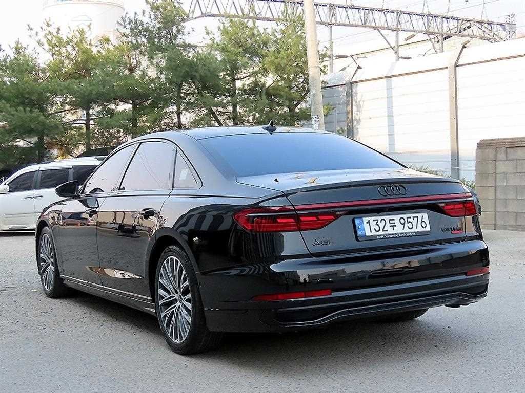 아우디 A8 A8 (D5) 55 TFSI 콰트로 LWB 프리미엄 이미지 3