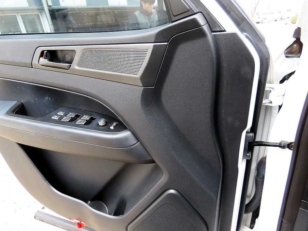 KG모빌리티(쌍용) 렉스턴 더 뉴 렉스턴 스포츠 칸 디젤 2.2 4WD 노블레스 이미지 12