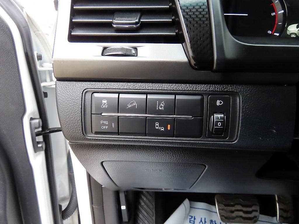 KG모빌리티(쌍용) 렉스턴 더 뉴 렉스턴 스포츠 칸 디젤 2.2 4WD 노블레스 이미지 13