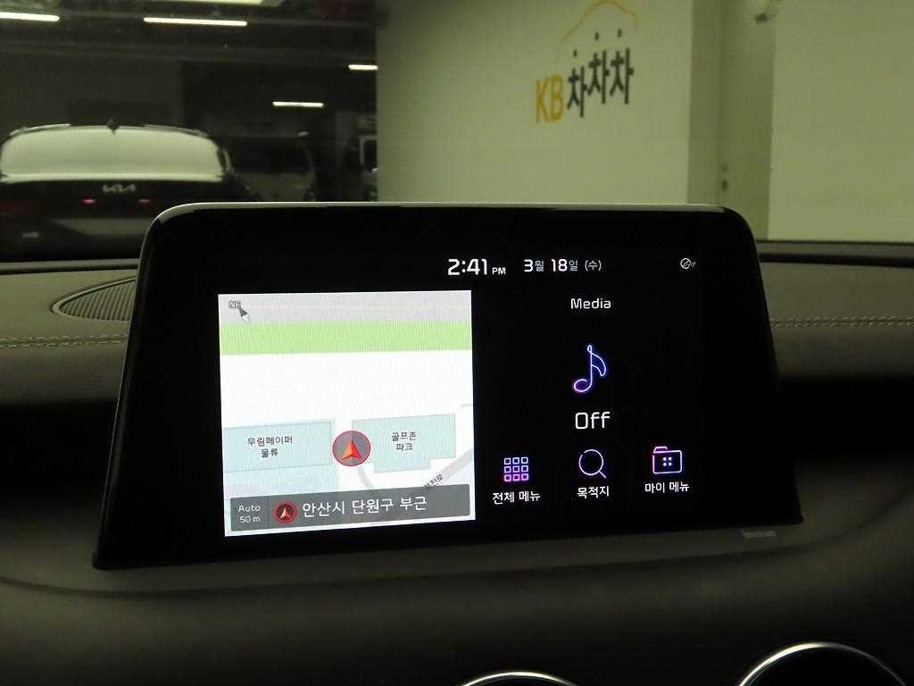기아 스팅어 가솔린 2.0 터보 2WD 플래티넘 이미지 9
