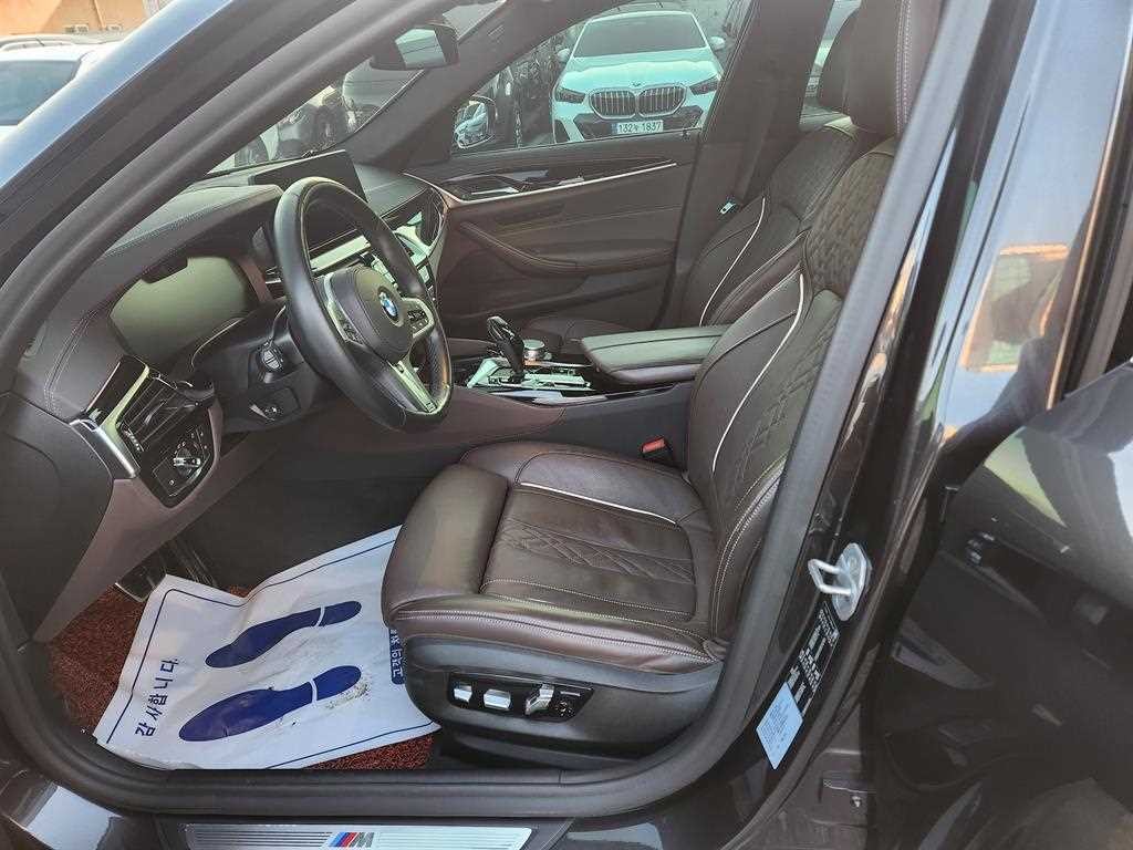 BMW 5시리즈 5시리즈 (G30) 523d M 스포츠 이미지 7