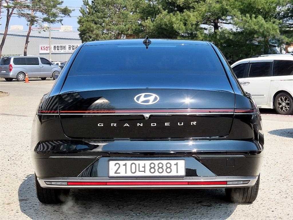 현대 그랜저 그랜저 (GN7) 가솔린 2.5 2WD 프리미엄 이미지 4