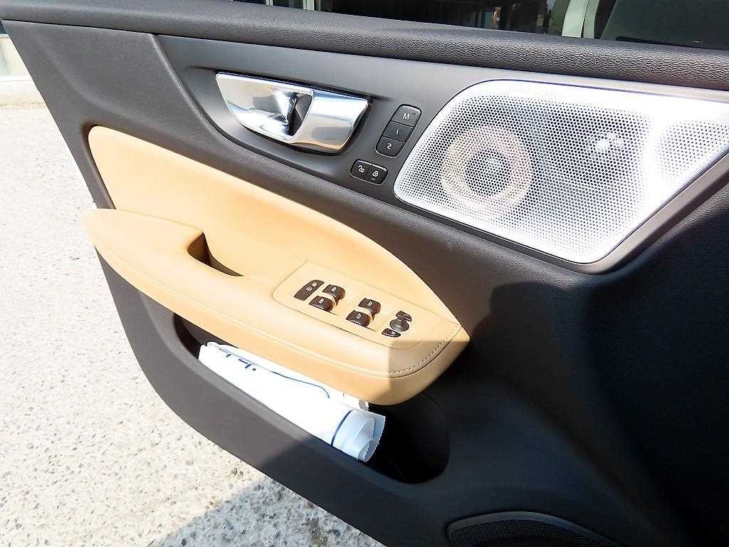 볼보 S60 S60(3세대) T5 인스크립션 이미지 12