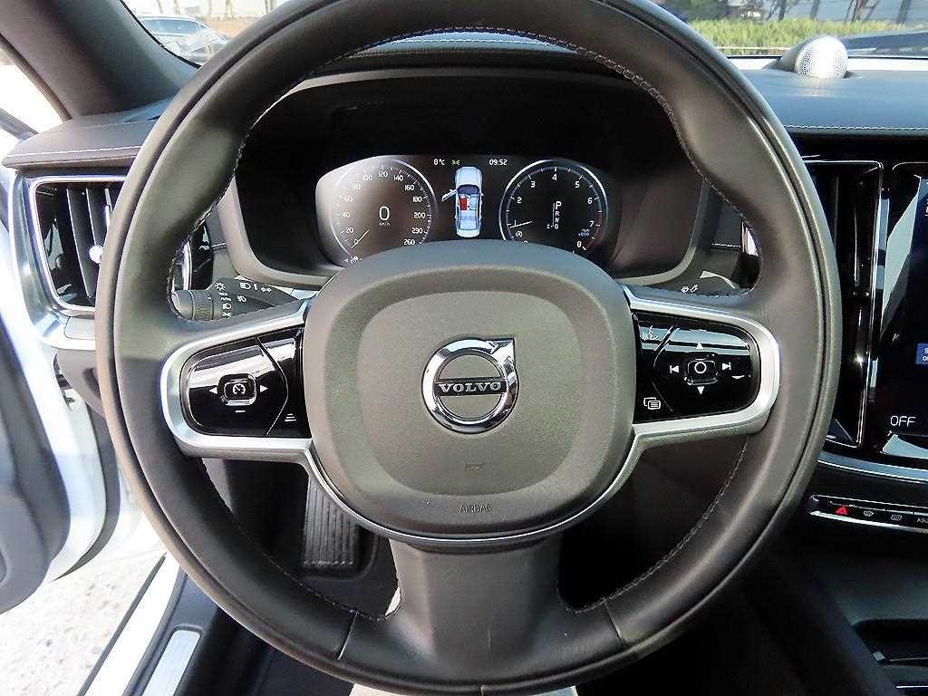 볼보 S60 S60(3세대) T5 인스크립션 이미지 8