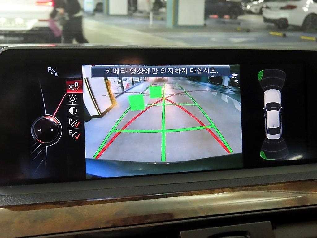 BMW 3시리즈 3시리즈 (F30) 320d 이미지 15