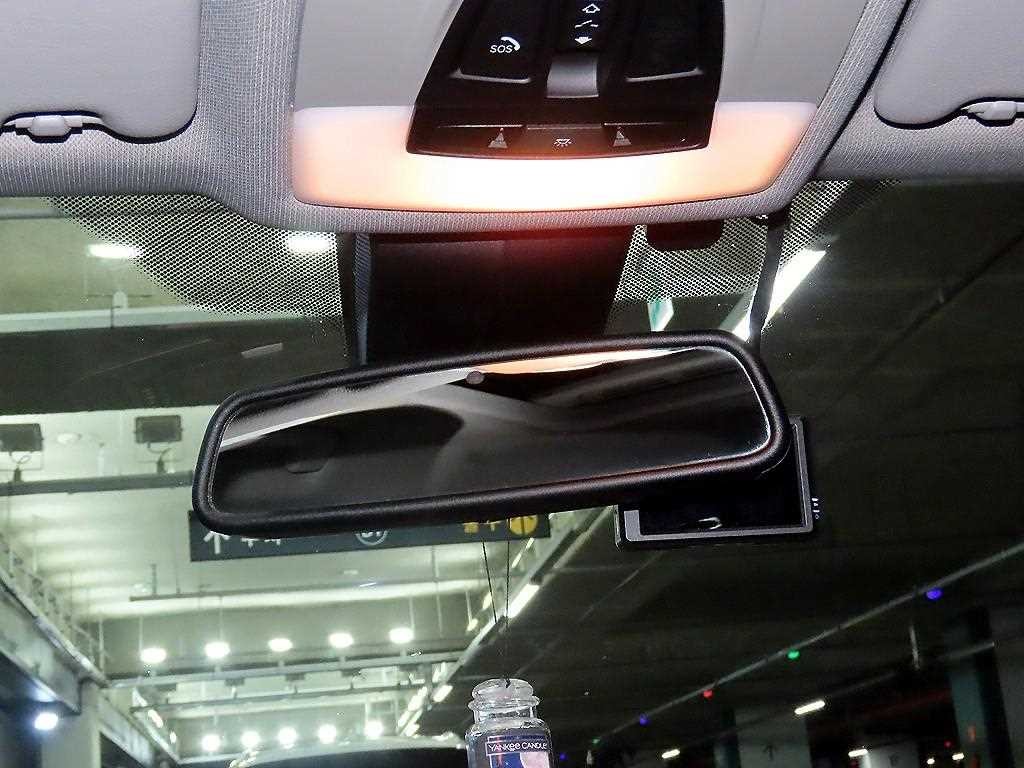 BMW 3시리즈 3시리즈 (F30) 320d 이미지 16