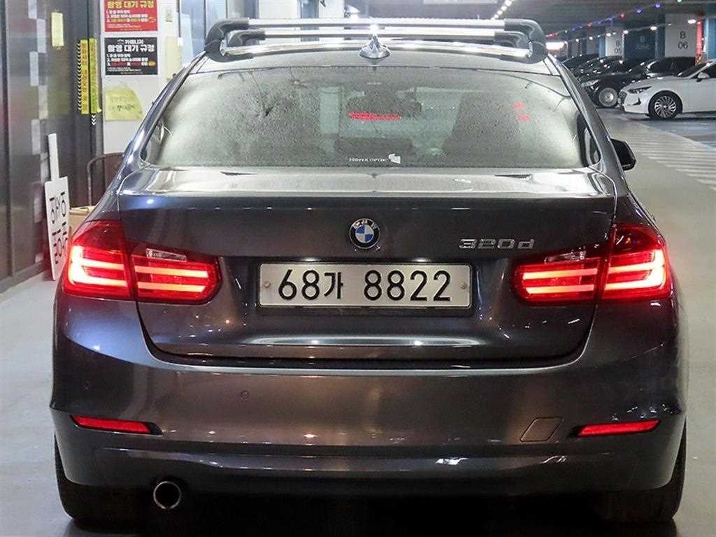 BMW 3시리즈 3시리즈 (F30) 320d 이미지 5