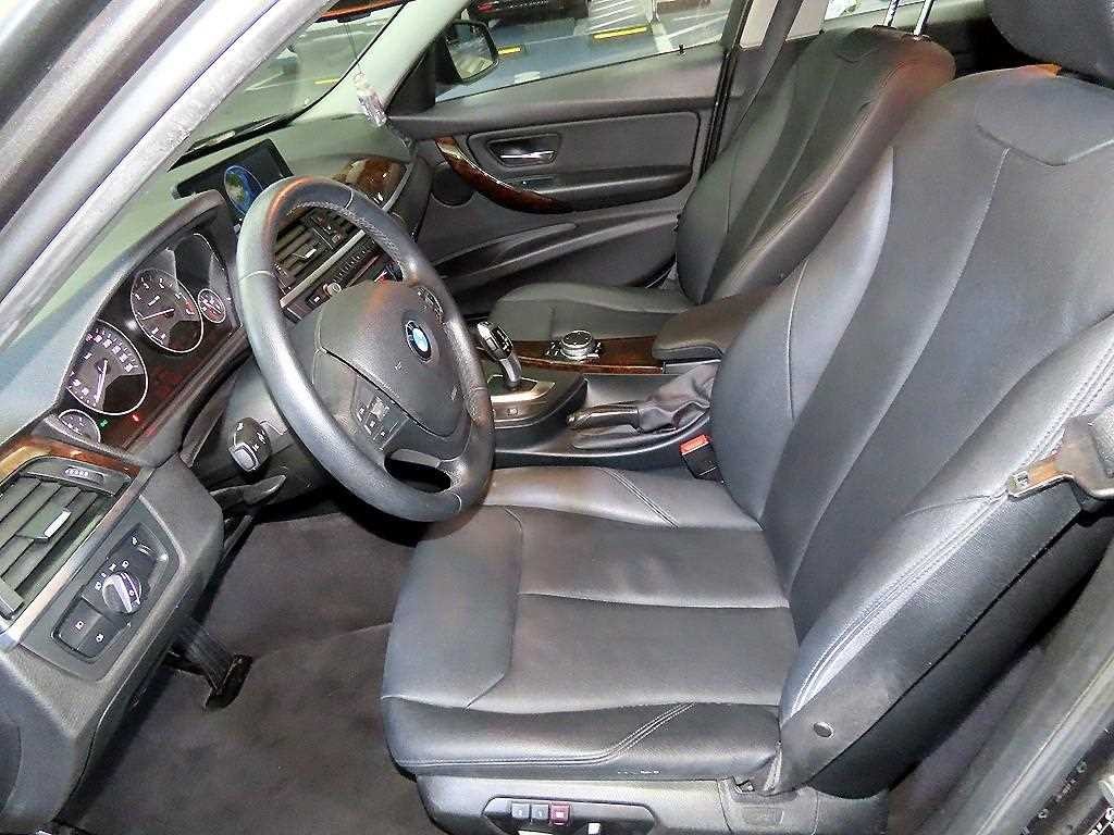 BMW 3시리즈 3시리즈 (F30) 320d 이미지 6