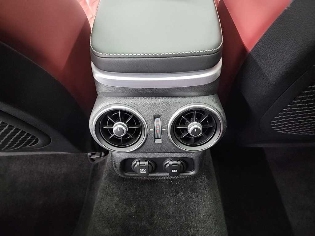 기아 스팅어 스팅어 마이스터 AWD 3.3 GT 마스터즈 터보 패키지 이미지 13