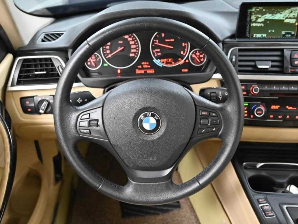 BMW 3시리즈 3시리즈 (F30) 320d 이미지 13