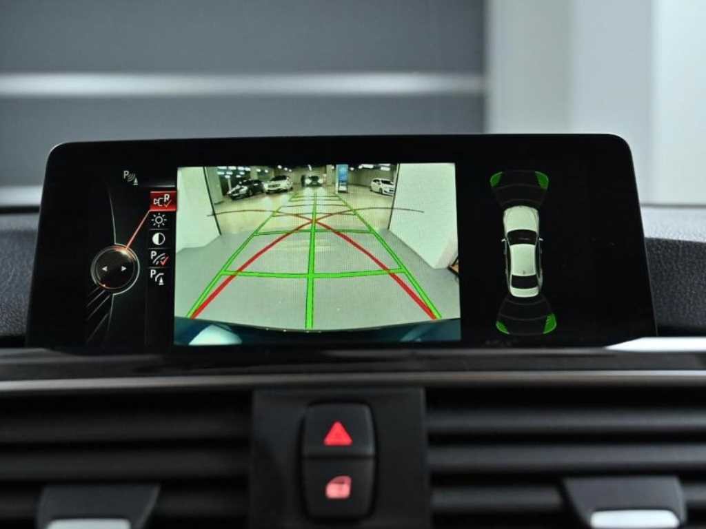 BMW 3시리즈 3시리즈 (F30) 320d 이미지 15
