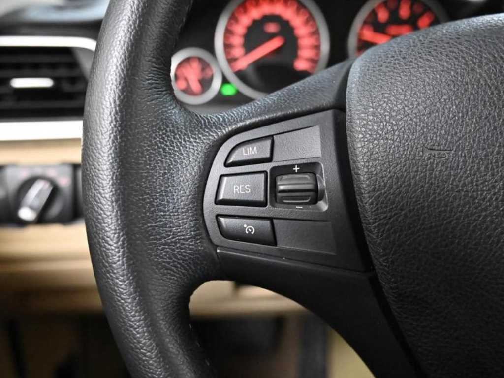 BMW 3시리즈 3시리즈 (F30) 320d 이미지 16
