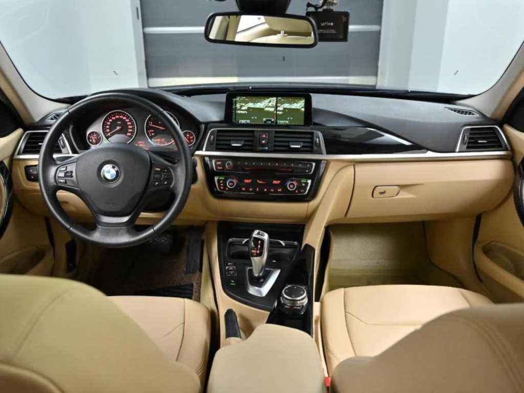 BMW 3시리즈 3시리즈 (F30) 320d 이미지 7