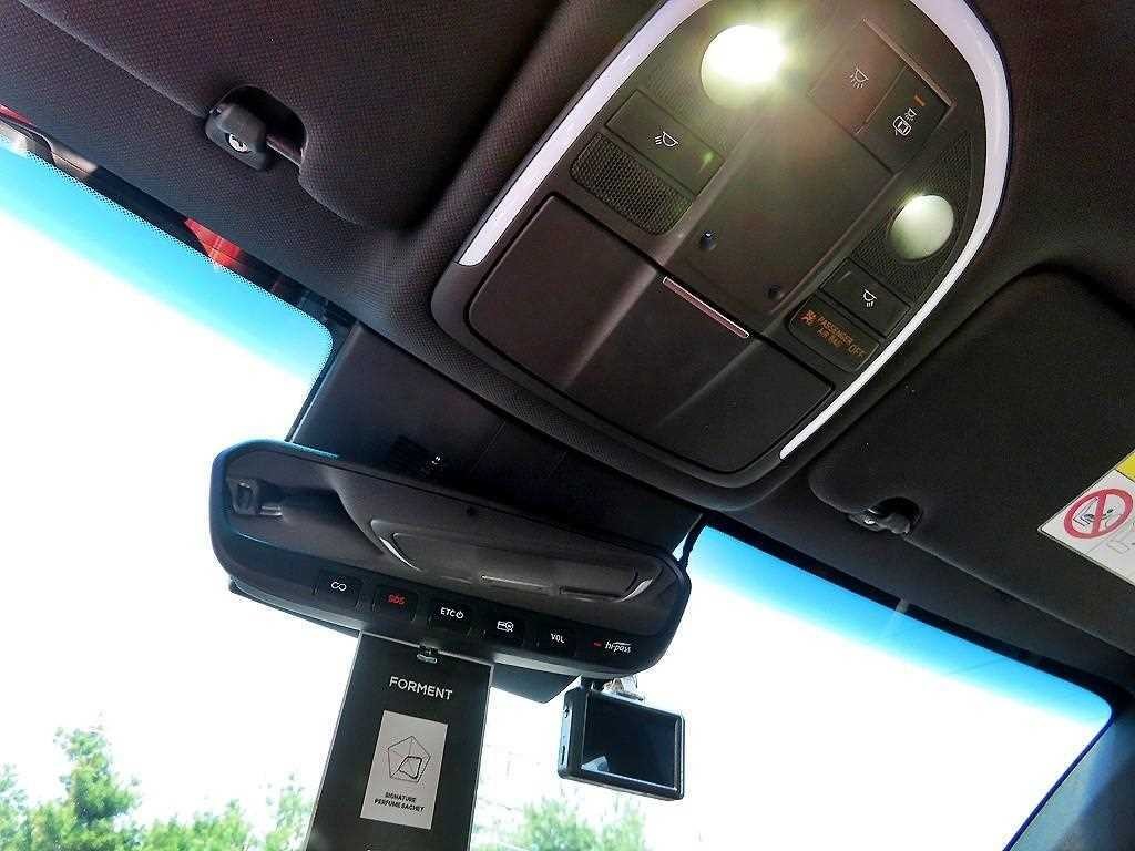 제네시스 G70 더 뉴 G70 가솔린 3.3T 4WD 이미지 15
